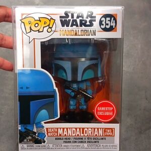FUNKO POP gamestop Exclusive DEATH WATCH MANDALORIAN